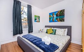 Pet-Friendly Apartment - Steps To Rideau Centre